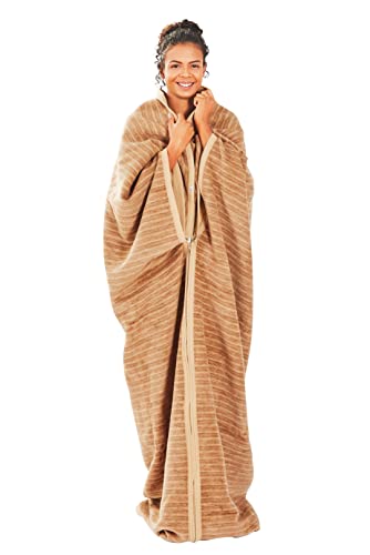 Ibena Fano Wohnmantel 150x200 cm – Kuscheldecke mit Ärmeln braun Camel, mit praktischen Druckknöpfen und Reißverschluss, Ärmeldecke kuschelig weich und angenehm warm von Ibena