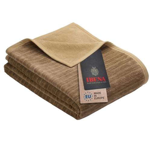 Ibena Fano Kuscheldecke 150x200 cm – Wohndecke braun camel, tolle Wendedecke aus hochwertiger Baumwollmischung, kuschelweich und angenehm warm von Ibena