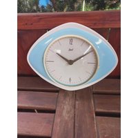 Peel Vintage Space Age Electric Raumschiff Porzellan Wanduhr von Iboyart