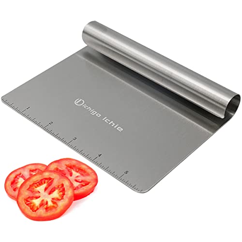 Gemüseschneider aus Edelstahl mit integriertem Lineal, Lebensmittelauffangmaschine, Schaber, Teigschaber - Silber von Ichigo Ichie