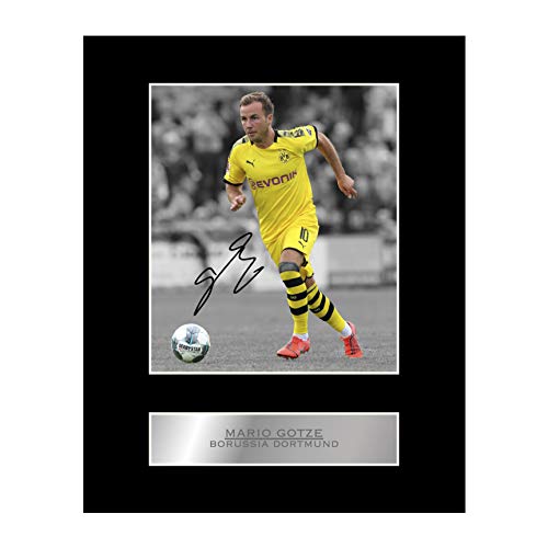 Signiertes Foto von Mario Gotze mit Passepartout, Borussia Dortmund #01, gedrucktes Autogramm, Geschenk von Iconic pics