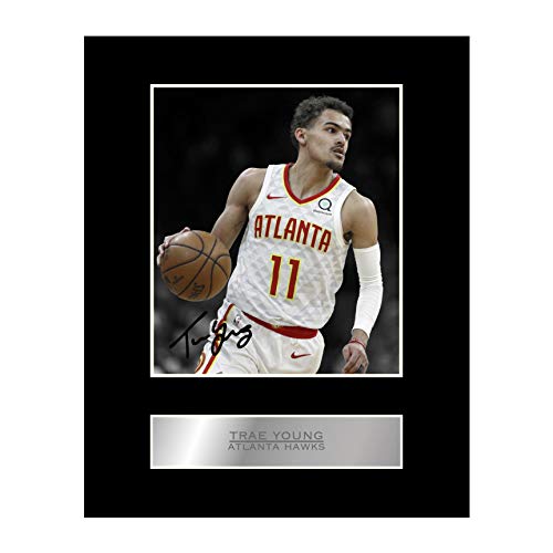 Trae Young Signiertes Foto mit Passepartout, Atlanta Hawks #01 NBA gedrucktes Autogramm, Geschenk von Iconic pics