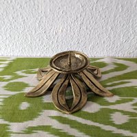 Vintage Kerzenhalter Messing Brutalismus Kerzenständer Blume Vintage Kerzenhalter Messing Brutalismus Kerzenständer Blume von Ikatisart