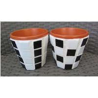 2 Mosaik Blumentöpfe in Schwarz Und Weiß 2 Mosaik Blumentöpfe in Schwarz Und Weiß von IlGiardinoDesigns