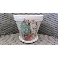 Blumentopf Mit Vintage Topf Und Schmetterlingen von IlGiardinoDesigns