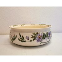 Antikes Keramik Waschbecken in Vanille, Villeroy & Boch 1900, Deutsches Porzellan, Solarium Dekor, Handgemaltes Crocus Sativus Motiv von Ilumdecor