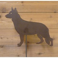 Schäferhund-Gartenpfahl - Laser-Cut-Design, Natürliche Rost-Oberfläche von ImagineThatMakesIt