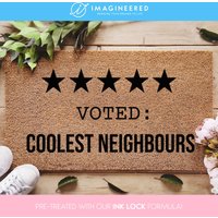 Lustige Nachbar Fußmatte - Gewählt Als Coolste Nachbarn Individuelle Willkommen Beste Personalisierte Türmatte von Imagineered