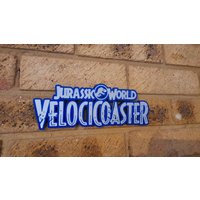 Velocioster Plakette Freizeitpark Als Wanddeko Velocioster Plakette Freizeitpark Als Wanddeko von ImagineeringStore
