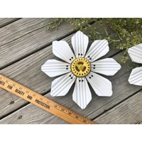 Altholz Daisy Wandblume Upcycled Folk Art Decor von Imperfetions