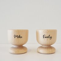 Personalisierte Hölzerne Eierbecher Name Mit Osterhase Ostern Geschenk Graviert Personalisierte Hölzerne Eierbecher Name Mit Osterhase Ostern Geschenk Graviert von Inakhi