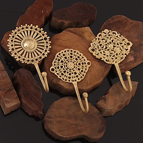 3 Wandhaken,dekorative Wandhaken,Boho Messing Wandhaken,Shabby Chic,Schlüsselhaken Halter,Garderobenleiste Wandhalterung,Gold Wandhaken,Kleiderhaken,Haken zum Aufhängen von Mänteln- Goldhaken 3 Wandhaken,dekorative Wandhaken,Boho Messing Wandhaken,Shabby Chic,Schlüsselhaken Halter,Garderobenleiste Wandhalterung,Gold Wandhaken,Kleiderhaken,Haken zum Aufhängen von Mänteln- Goldhaken von Indian Shelf