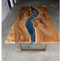 Blaue Resin River Tischplatte/Epoxidharz Aus Holz Rechteckige Esstischplatte Pigmente von IndianArtistArt