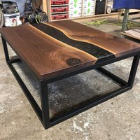 Schwarzer Epoxy-Tisch, Naturholz, Esstisch, Natürlicher Schwarzer Epoxy-Flusstisch, Holztisch, Resin-Tisch Für Weihnachten von IndianArtistArt