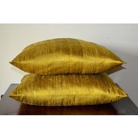 Dunkler Senf Dupionseide Kissenbezug - Code 63 Dunkler Senf Dupionseide Kissenbezug - Code 63 von IndianStitch