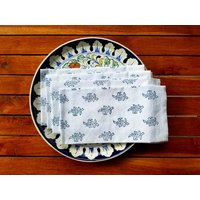 Weiße Baumwollservietten Handbedruckt Mit Indigo Paisleys - 4Er Set von Indigostep