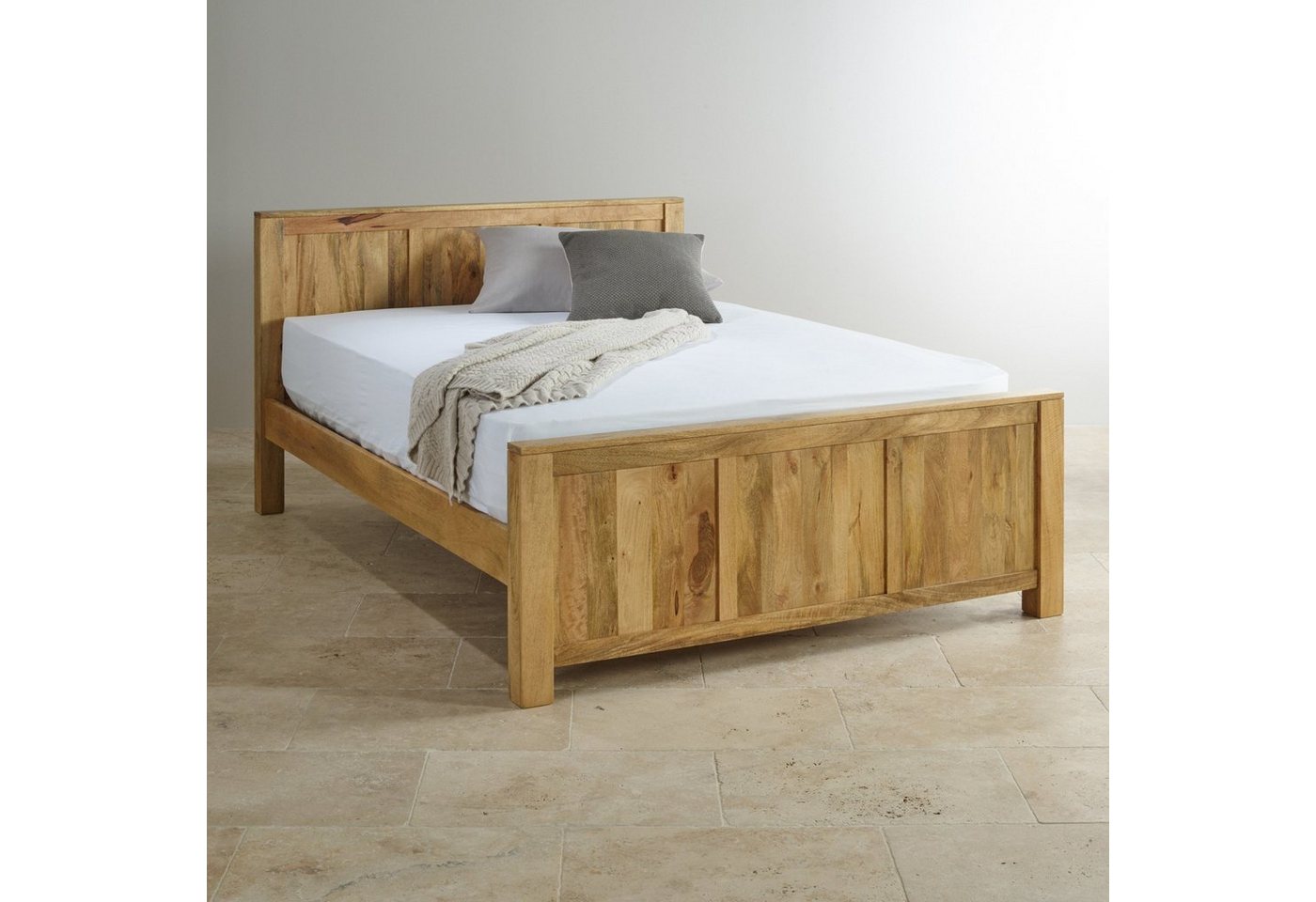 Indischesmoebelhausde Massivholzbett Bett Hina 160x200 aus Mangoholz von Indischesmoebelhausde