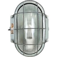 Industrielle Wandlampe Aus Aluminium Guss Mit Milchglas Von Elektrosvit, 1970Er Jahre Industrielle Wandlampe Aus Aluminium Guss Mit Milchglas Von Elektrosvit, 1970Er Jahre von IndustrialAntik