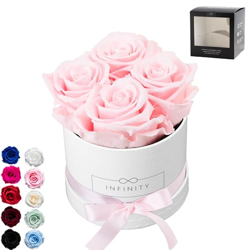 Infinity Flowerbox - 4 echte Infinity Rosen (3 Jahre haltbar ohne Wasser) - Direkt mit Geschenkverpackung geliefert I Handgefertigt in Berlin I Geschenk für Frauen (Rosa Rosen mit weißer Rosenbox) von Infinity Flowerbox