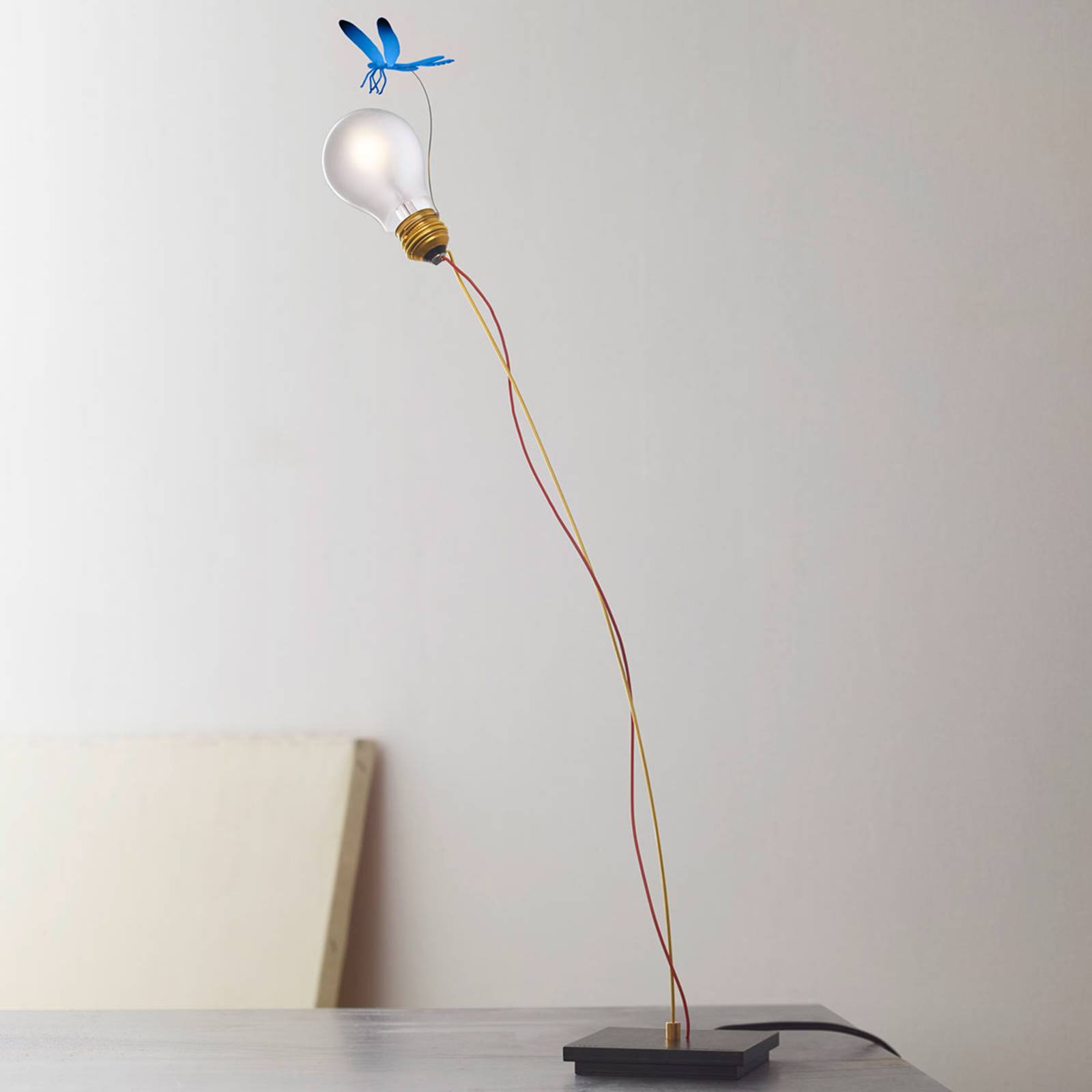 Ingo Maurer I Ricchi Poveri Bzzzz Tischlampe, blau von Ingo Maurer