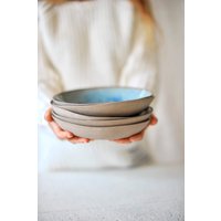 Blue & Grey Keramik Teller 2Er Set von IngridDebardCeramics