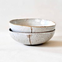 Rustikale Weiße Keramik Suppenschüssel von IngridDebardCeramics