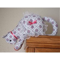 Großes Stoffkatzenkissen Großes Stoffkatzenkissen von IngridstreasuresShop