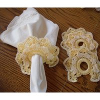 Häkeln Serviettenringe Set Von 4 von IngridstreasuresShop