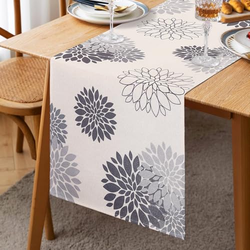 Tischläufer Grau Modern Blumen 40x140 cm Hellgrau Dahlien Beige Tischläufer Attraktiv Bauernhaus Tisch Mitte Dekor Boho Tischläufer für Leinen Küche Tisch Dekoration Drinnen Urlaub Party Dekor Tischläufer Grau Modern Blumen 40x140 cm Hellgrau Dahlien Beige Tischläufer Attraktiv Bauernhaus Tisch Mitte Dekor Boho Tischläufer für Leinen Küche Tisch Dekoration Drinnen Urlaub Party Dekor von Inhobbok