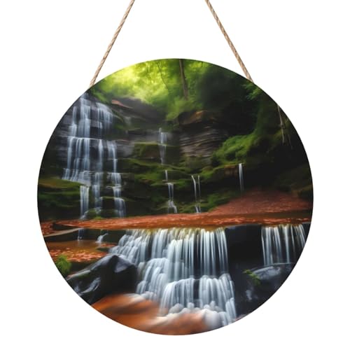 Wasserfallansicht Runde Holztafelmalerei 12 Zoll Exquisite Kunstwerke, umweltfreundliches Holz, eine elegante Wahl für Heimdekoration. von Inkmhztk