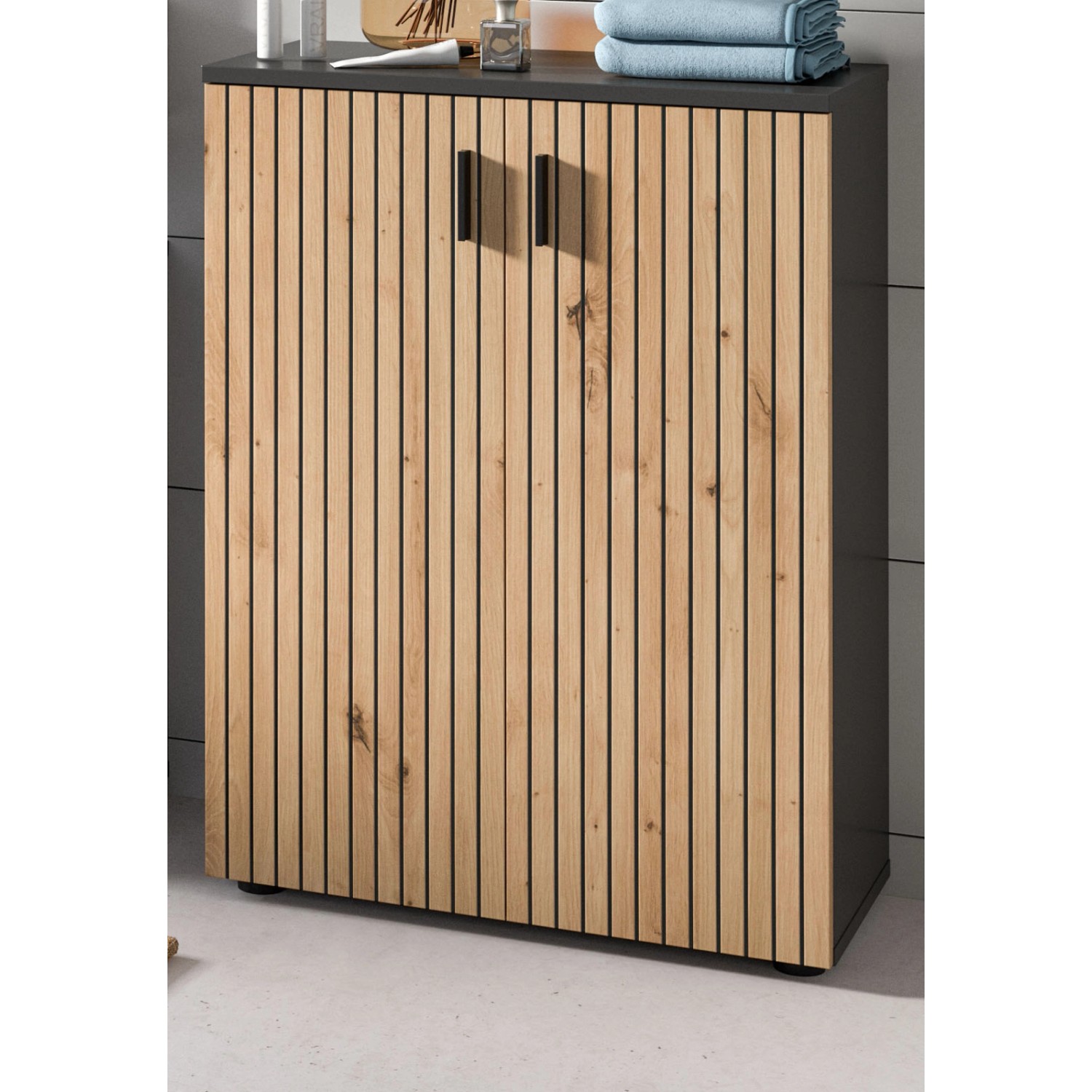 Inn.Furn Badezimmer Kommode in Eiche und Grau 60 cm Livia Inn.Furn Badezimmer Kommode in Eiche und Grau 60 cm Livia von Inn.Furn
