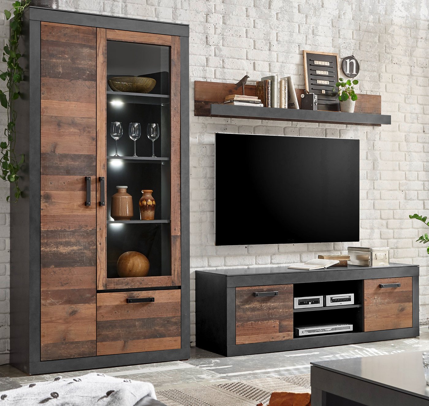 Inn.Furn Wohnwand Ward Inn.Furn Wohnwand Ward von Inn.Furn