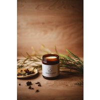 Schwarze Eiche Johannisbeere + Patchouli Sojawachskerze von InnendorsCandleCo