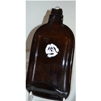 Braune Glas Rum Flasche 45 Lp Schallplatten Einsatz Serviertablett Käseplatte von InnerPiece1