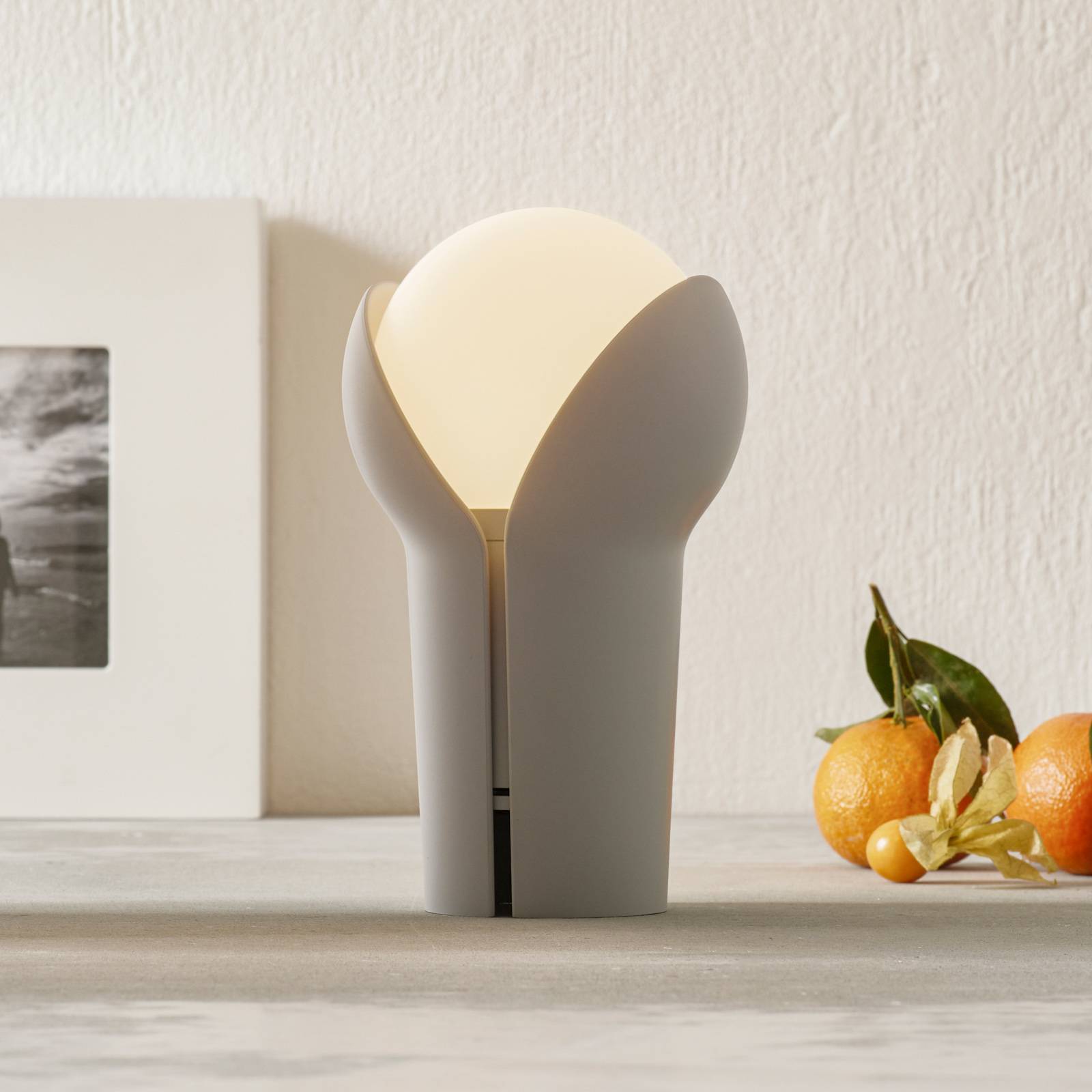 Innermost Bud LED-Tischleuchte, portabel, Ash von Innermost