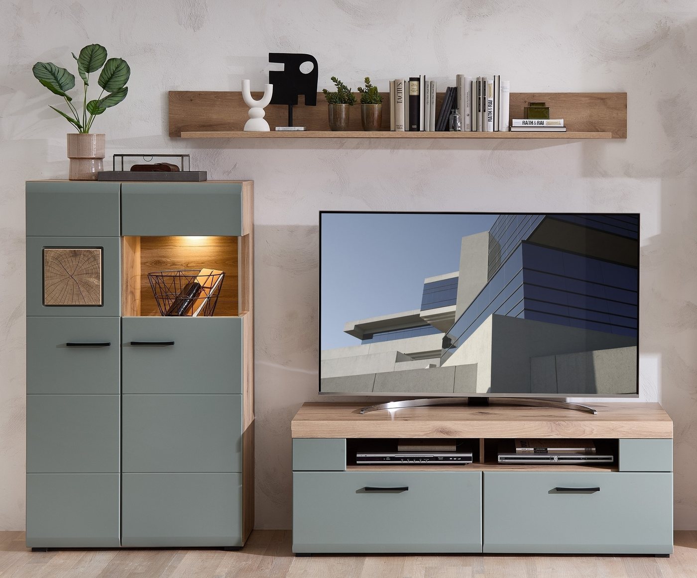 Innostyle Wohnwand (3-teilig) in schilfgrün / Eiche Dekor - ca. 250x180x47cm (BxHxT), (3-teilig) von Innostyle