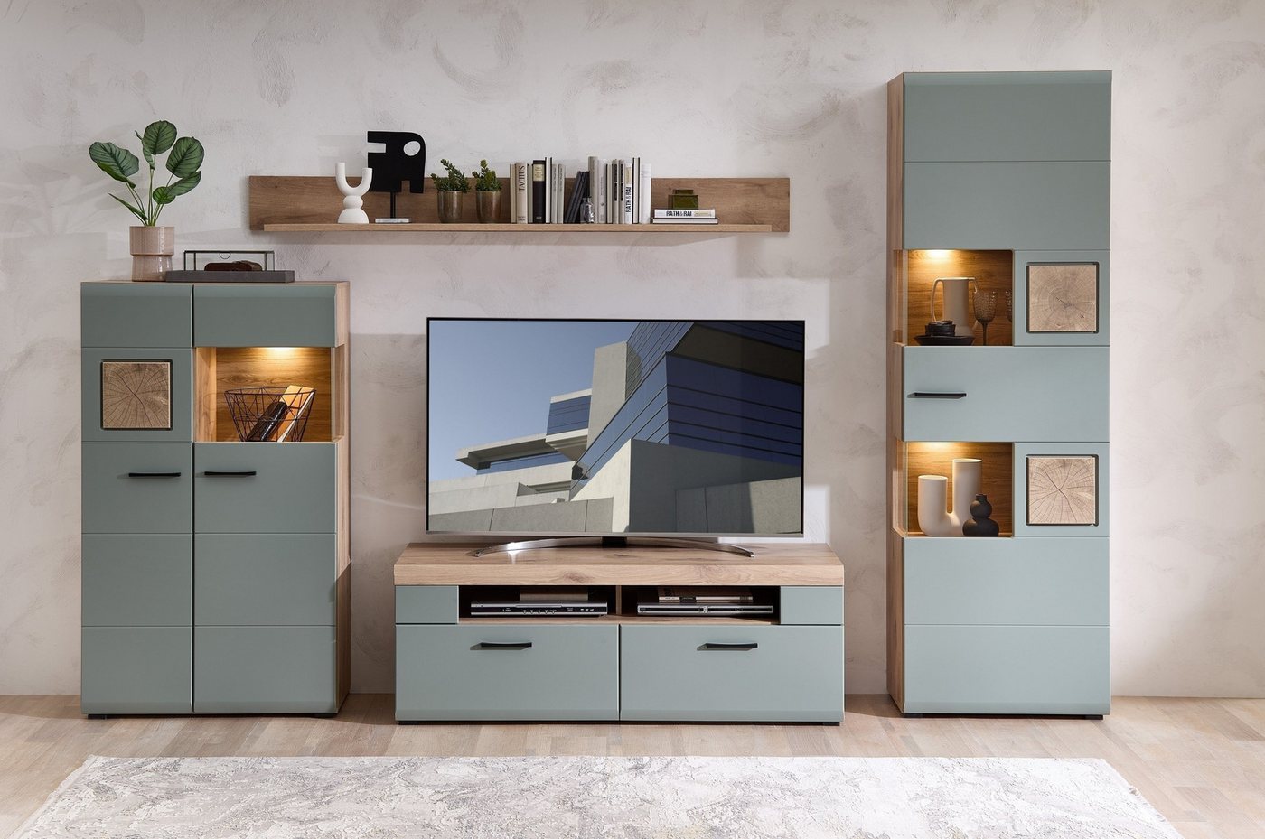 Innostyle Wohnwand (4-teilig) in schilfgrün / Eiche Dekor - 325x205x47cm (BxHxT), (4-teilig) von Innostyle