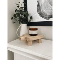 Weiß Washed Mini Hocker | Hölzerner Riser Holzdekor Mini-Griffhocker Wohnzimmer Dekor Kerze Blumenständer von InsideStyleCo