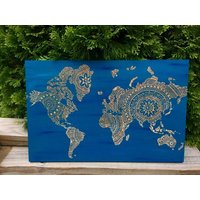 11 X 17 Holz Laser Graviert Mandala Weltkarte Wandbehang von InstaEtchStudio