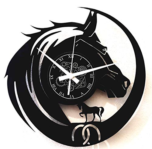 Instant Karma Clocks Wanduhr aus Vinyl Pferd Reiten Hufeisen von Instant Karma Clocks