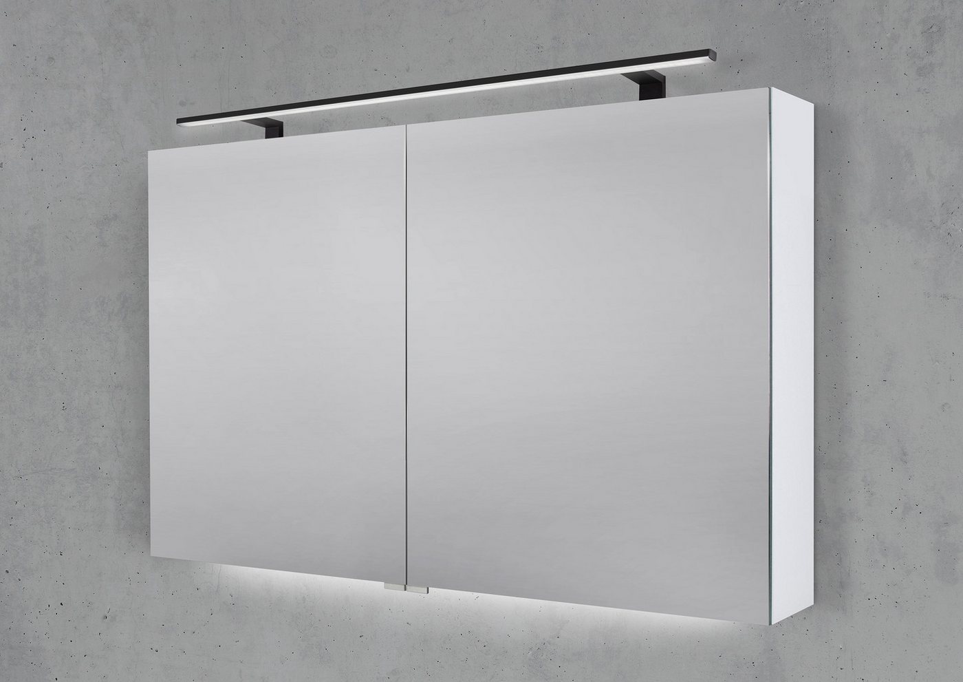 Intarbad Badezimmerspiegelschrank Spiegelschrank 110 cm mit MULTI LED Aufsatzleuchte Doppelspiegeltüren von Intarbad