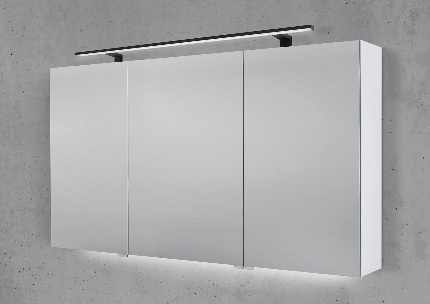 Intarbad Badezimmerspiegelschrank 130 cm mit MULTI LED Aufsatzleuchte Doppelspiegeltüren Waschtisch Intarbad Badezimmerspiegelschrank 130 cm mit MULTI LED Aufsatzleuchte Doppelspiegeltüren Waschtisch von Intarbad