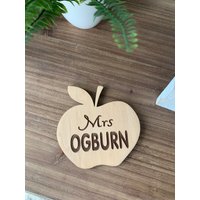 Personalisierte Lehrerin Untersetzer | Gravur Lehrer Geschenk Holz Personalisiertes Für Sie Apfel von IntegrityDesignCo