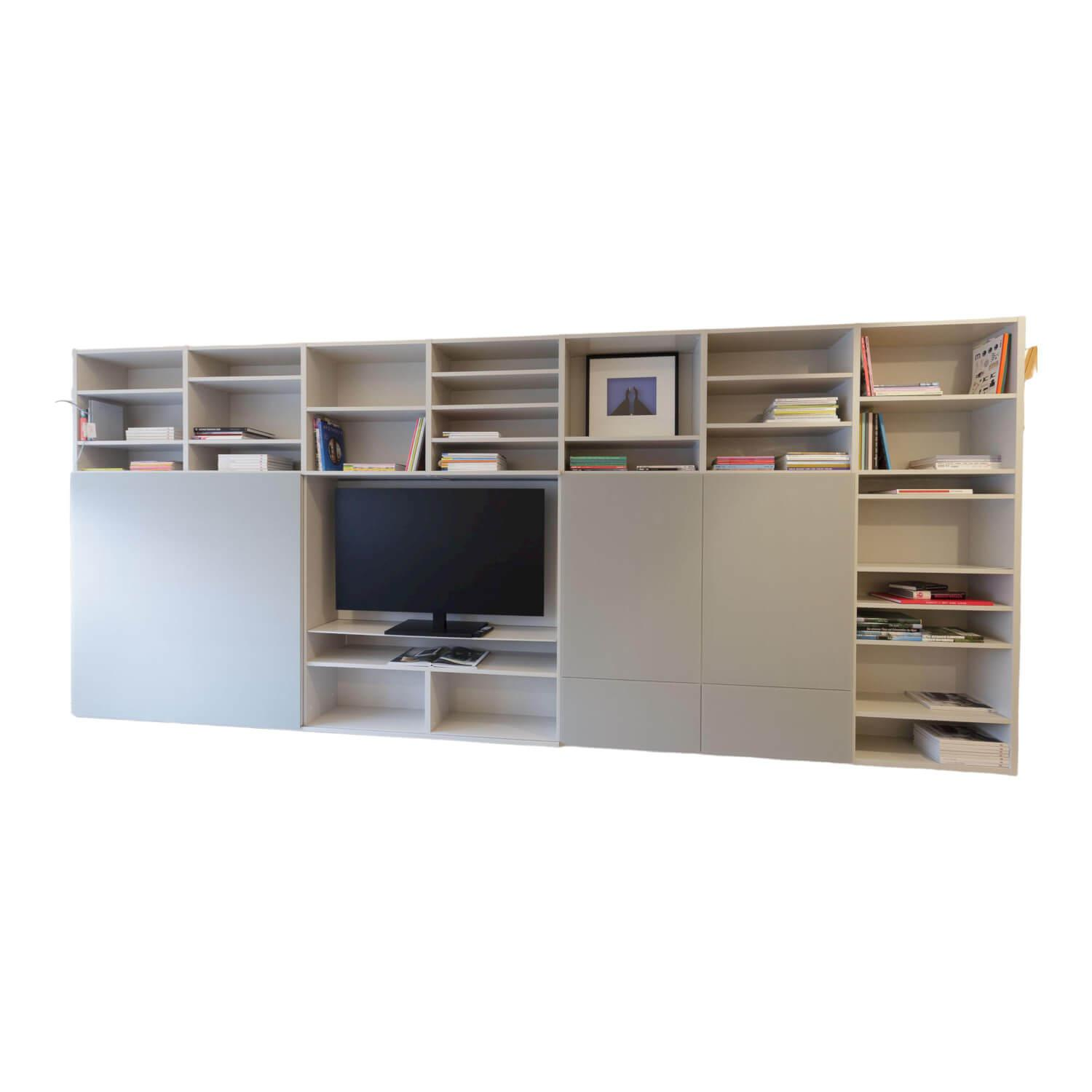 Regalwand Studimo Lack Greige 08 Mattglas Optiwhite Regalwand Studimo Lack Greige 08 Mattglas Optiwhite von Interlübke