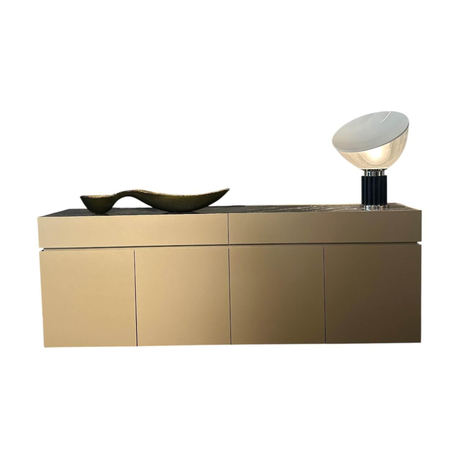 Sideboard Just Cube Cold Lack Gold Metallic M09 Gold Abdeckplatte Stein Quarz Tr... von Interlübke