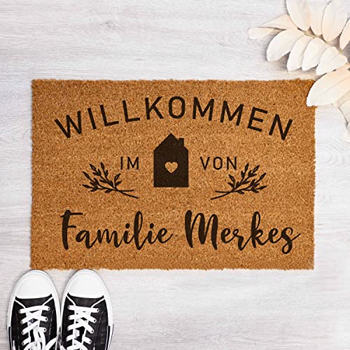 Interluxe Kokos Fußmatte - WILLKOMMEN IM ZUHAUSE VON Familie [Wunschname] - Fussmatte Made in Germany personalisiert individuell Deko Eingangsbereich (50x70cm) von Interluxe