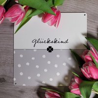 Interluxe Metallschild 20x20cm - Glückskind Schild Als Geschenk Oder Mitbringsel Für Freunde Frühling Interluxe Metallschild 20x20cm - Glückskind Schild Als Geschenk Oder Mitbringsel Für Freunde Frühling von Interluxe