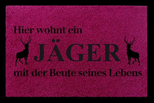 Interluxe SCHMUTZMATTE Fußmatte Hier WOHNT EIN JÄGER Hobby Geschenk Dekomatte Jagen Spruch Fuchsia Interluxe SCHMUTZMATTE Fußmatte Hier WOHNT EIN JÄGER Hobby Geschenk Dekomatte Jagen Spruch Fuchsia von Interluxe