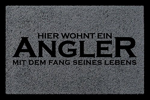 Interluxe SCHMUTZMATTE Geschenk Hier WOHNT EIN Angler Fußmatte Hobby Flur Dunkelgrau Interluxe SCHMUTZMATTE Geschenk Hier WOHNT EIN Angler Fußmatte Hobby Flur Dunkelgrau von Interluxe