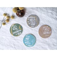 Leuchtende Untersetzer Rund 4Er Set Deine Welt Motivation Design Coaster Lightning Friends Witzige Sprüche Tischdeko Geschenk Cocktails von Interluxe